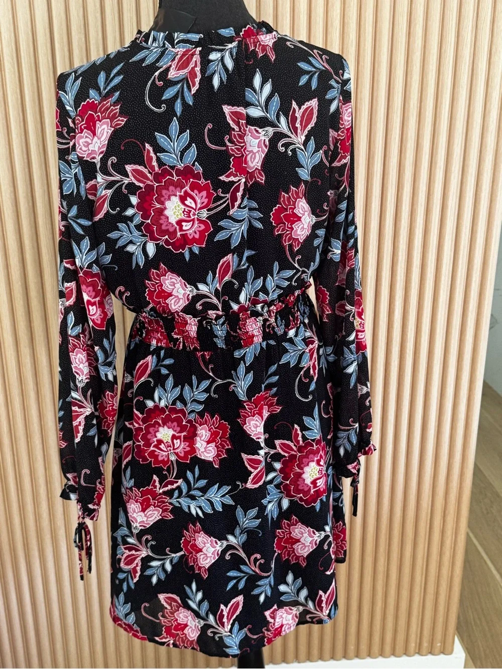 LOFT Long-Sleeve Floral Fit-and-Flare Dress with Red & Pink Blooms Size 4_13